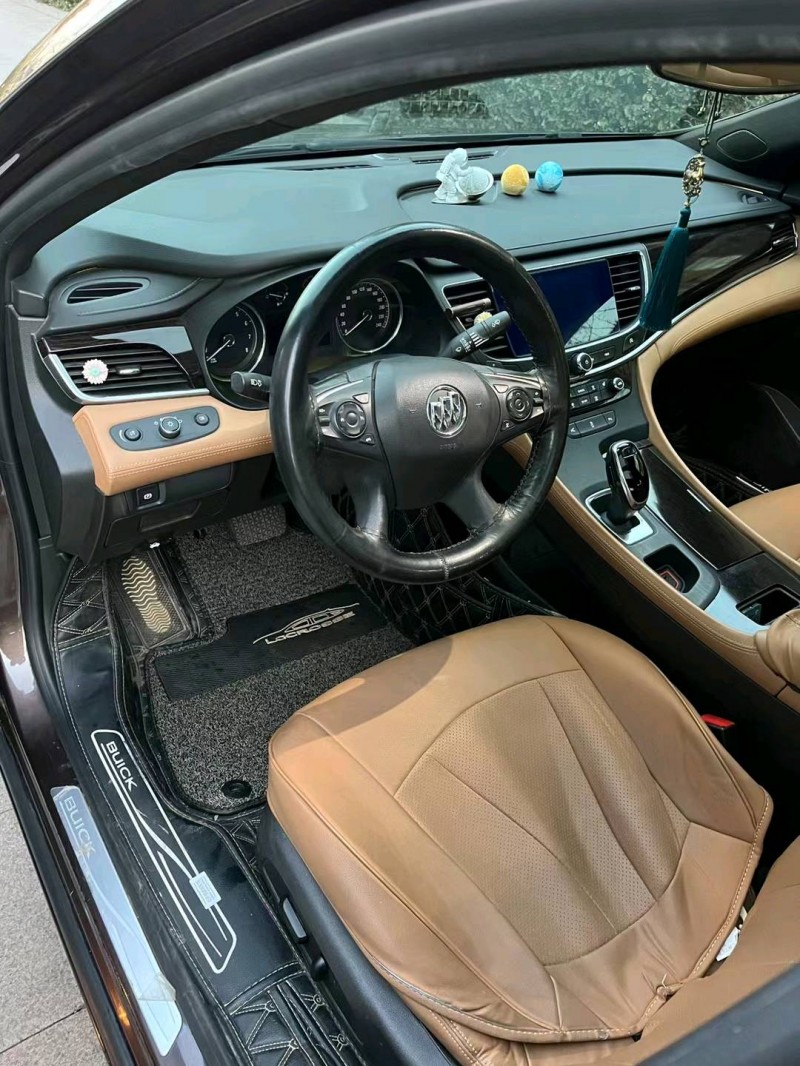 烟台18年别克君越4