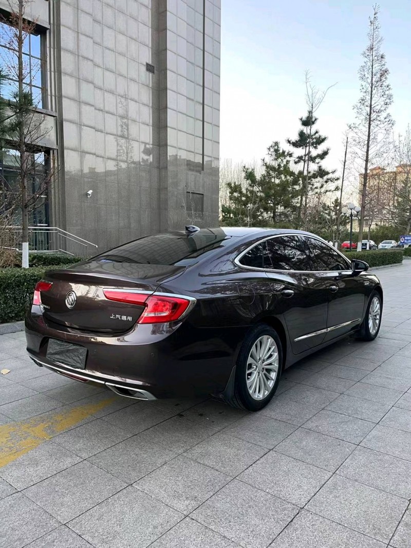 烟台18年别克君越6