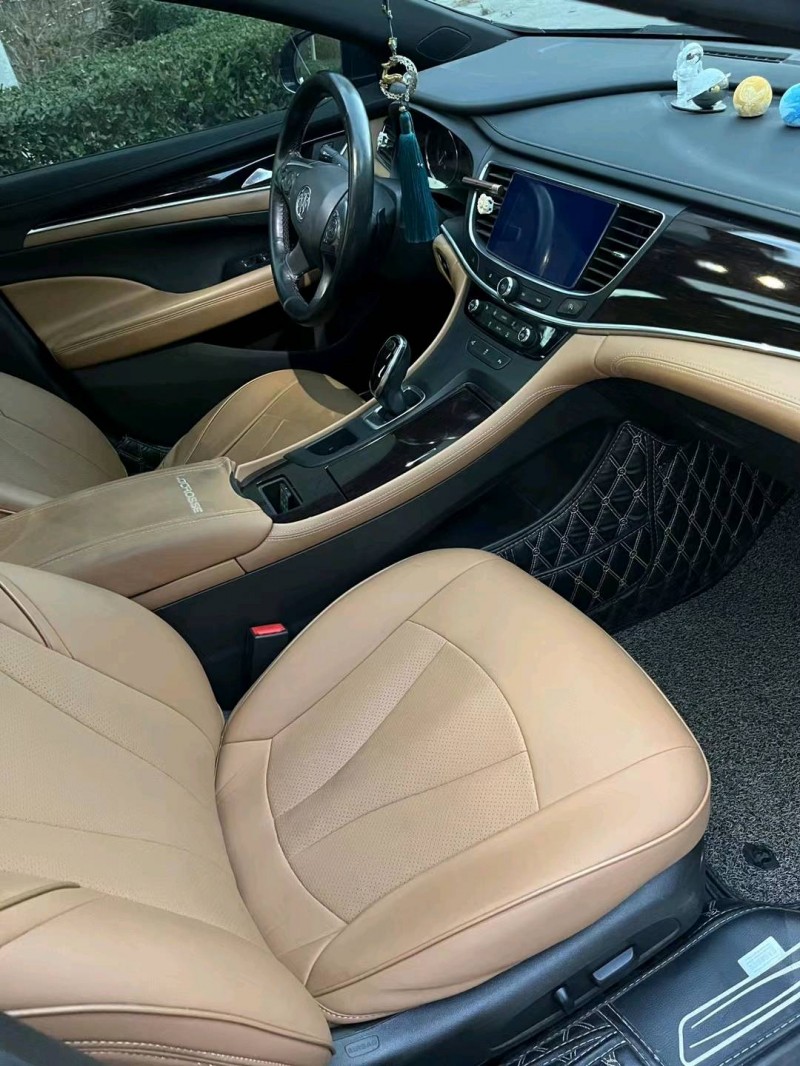 烟台18年别克君越8