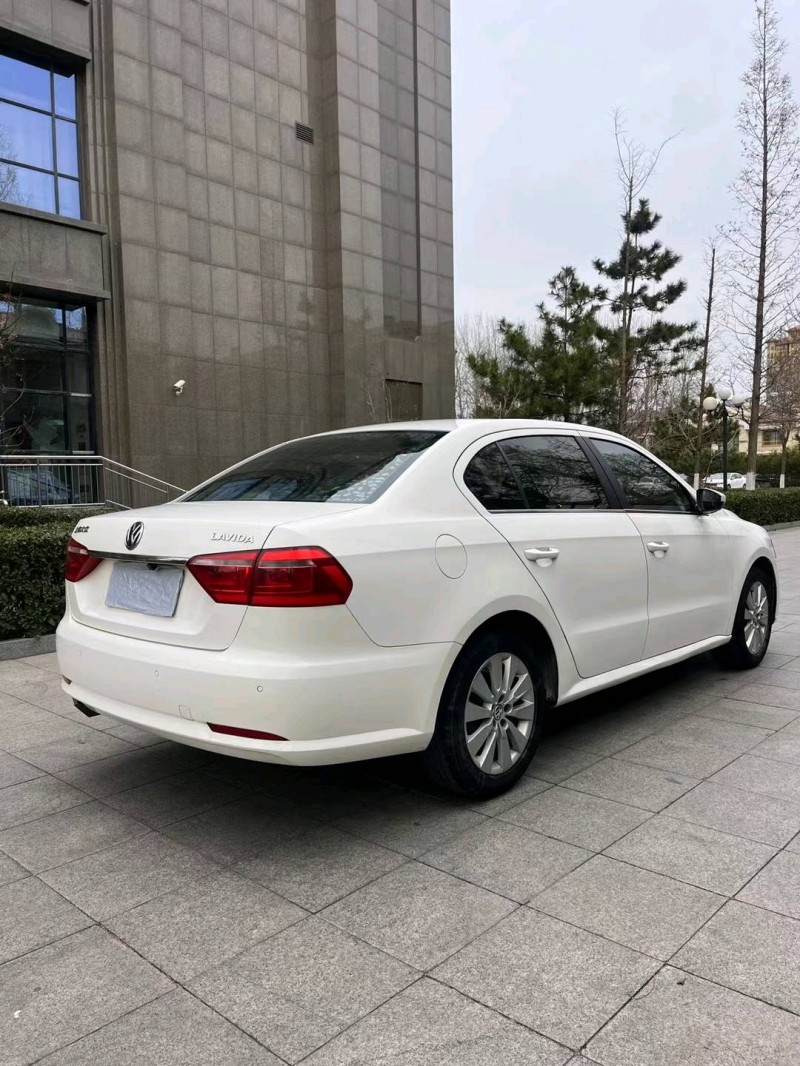烟台12年大众朗逸6