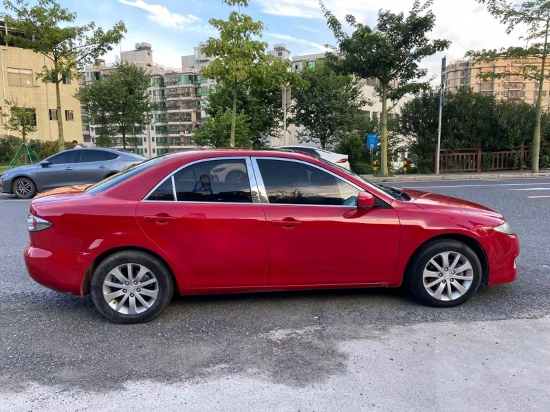 广州13年马自达64