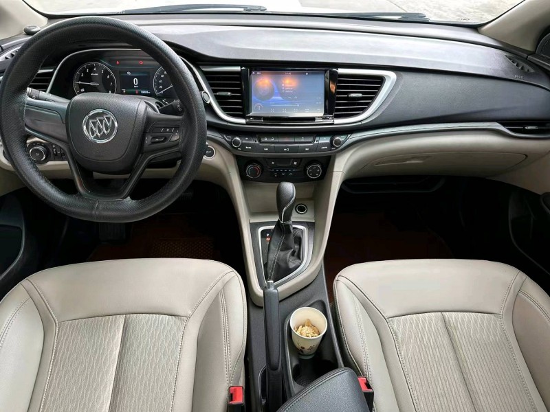 保定17年别克阅朗5