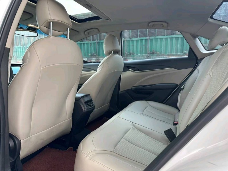 保定17年别克阅朗6