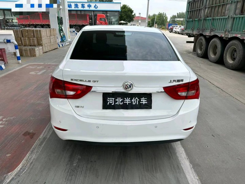 保定17年别克阅朗9