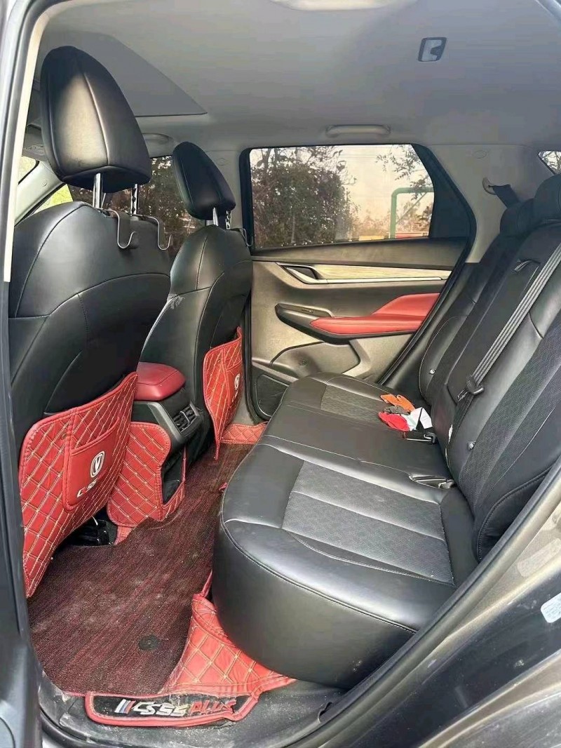 枣庄23年长安汽车CS556