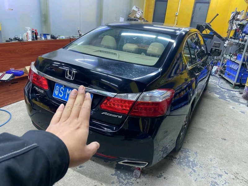 广州14年本田雅阁2