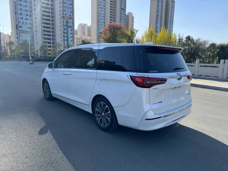 徐州21年别克GL84