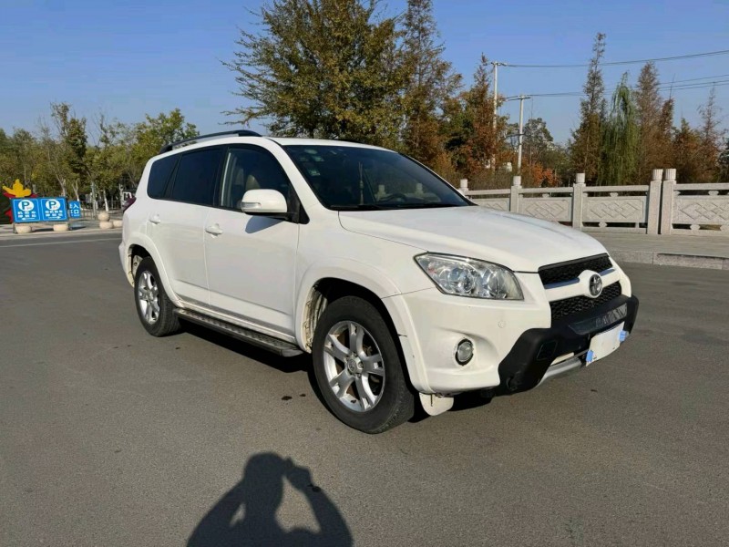 徐州12年丰田RAV43