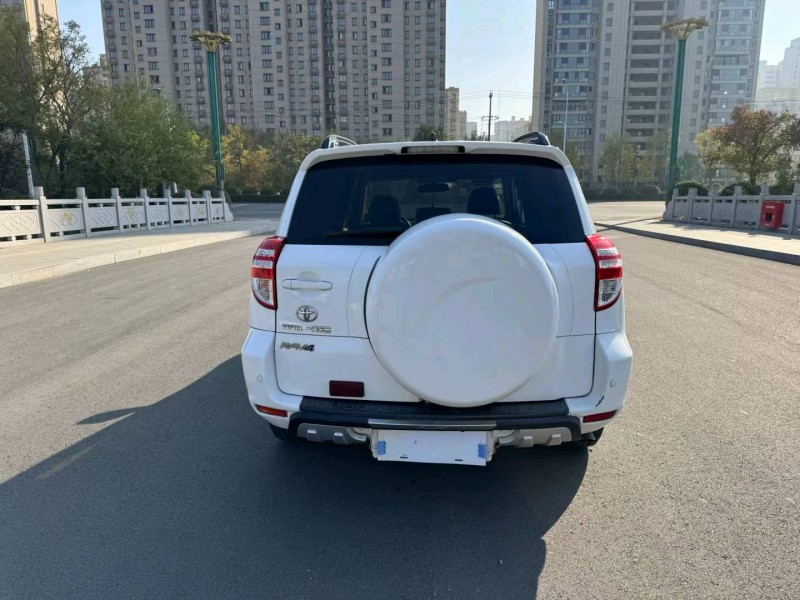 徐州12年丰田RAV49