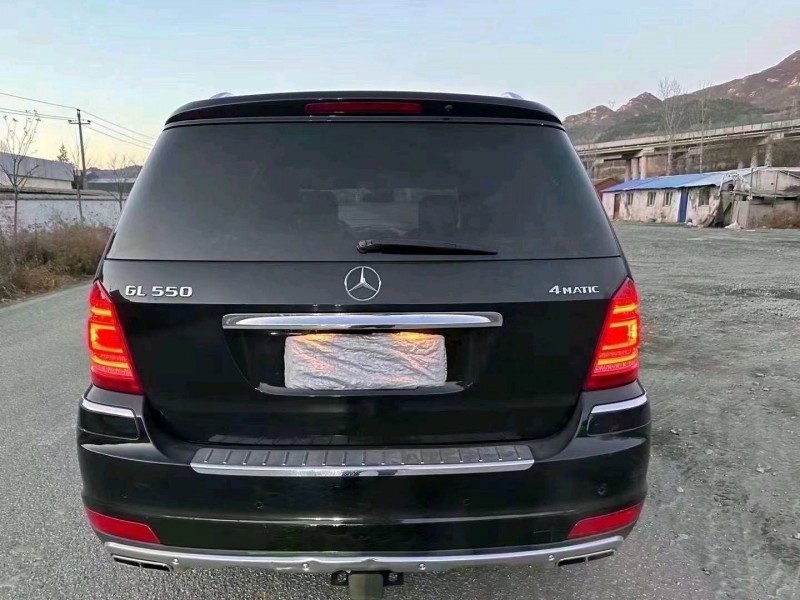 邯郸11年奔驰GL8