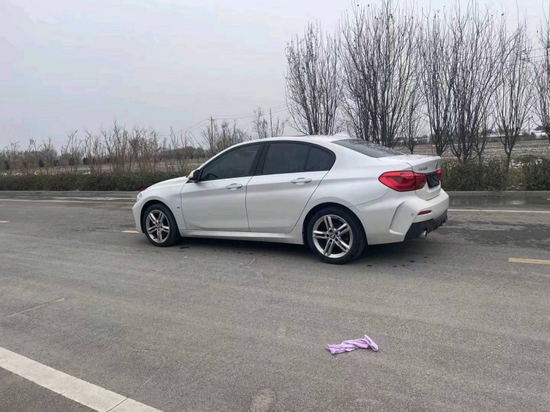 东营20年宝马1系7