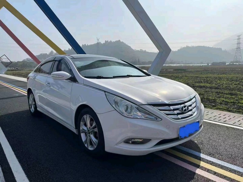 嘉兴12年现代索纳塔八3