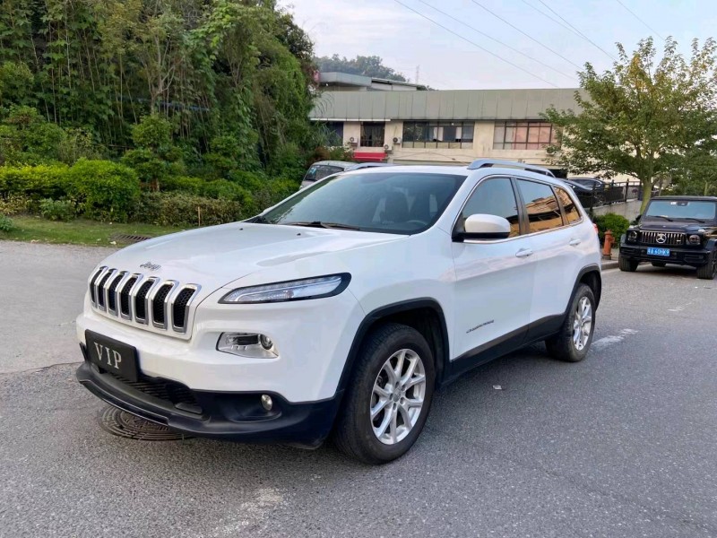 广州14年Jeep自由光2