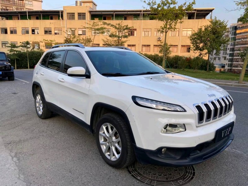 广州14年Jeep自由光3