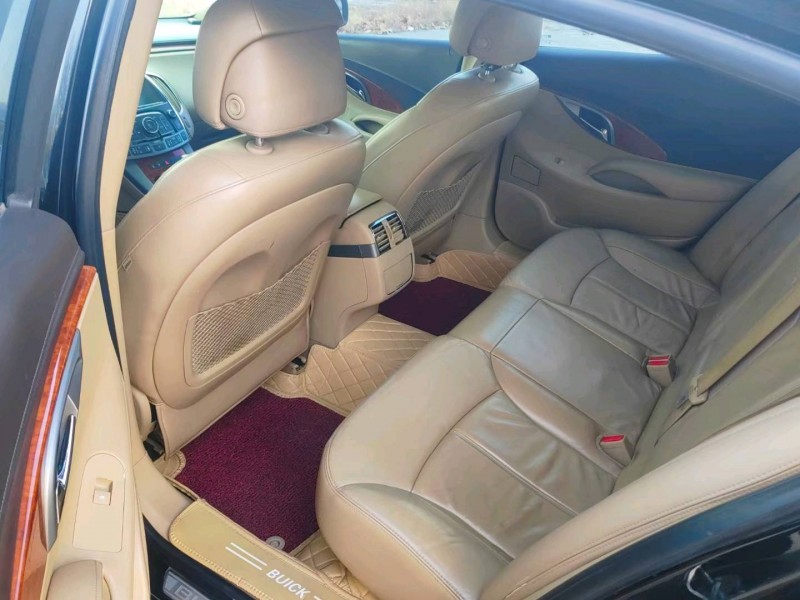 邯郸11年别克君越4