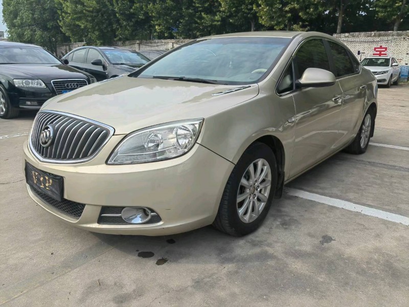 邢台15年别克英朗2