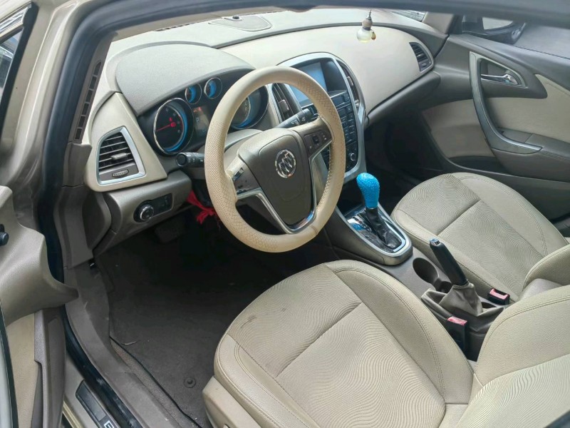 邢台15年别克英朗7