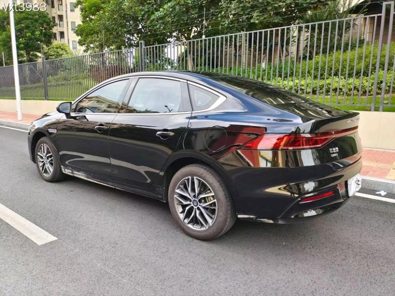 广州23年比亚迪秦7