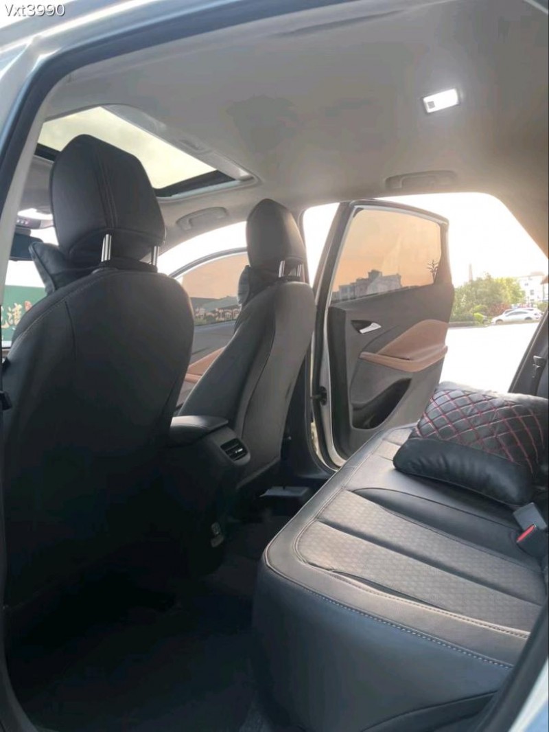 东莞22年别克威朗5