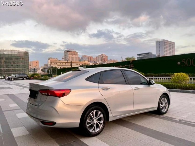 东莞22年别克威朗7