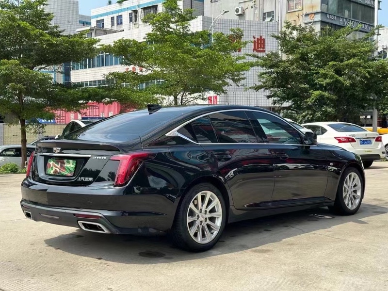 东莞20年凯迪拉克CT52