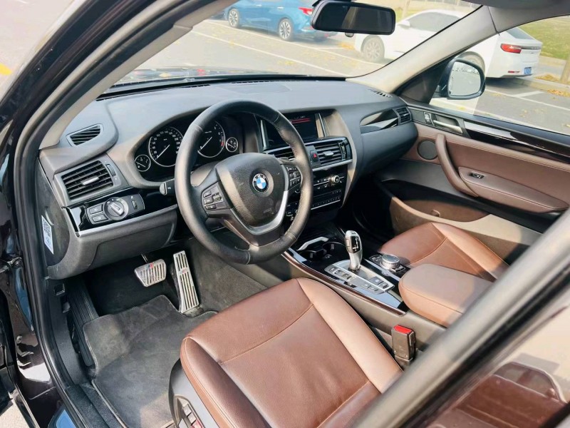 北京16年宝马X35