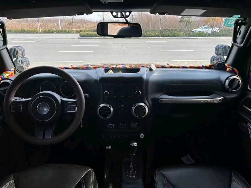 东营14年Jeep牧马人7