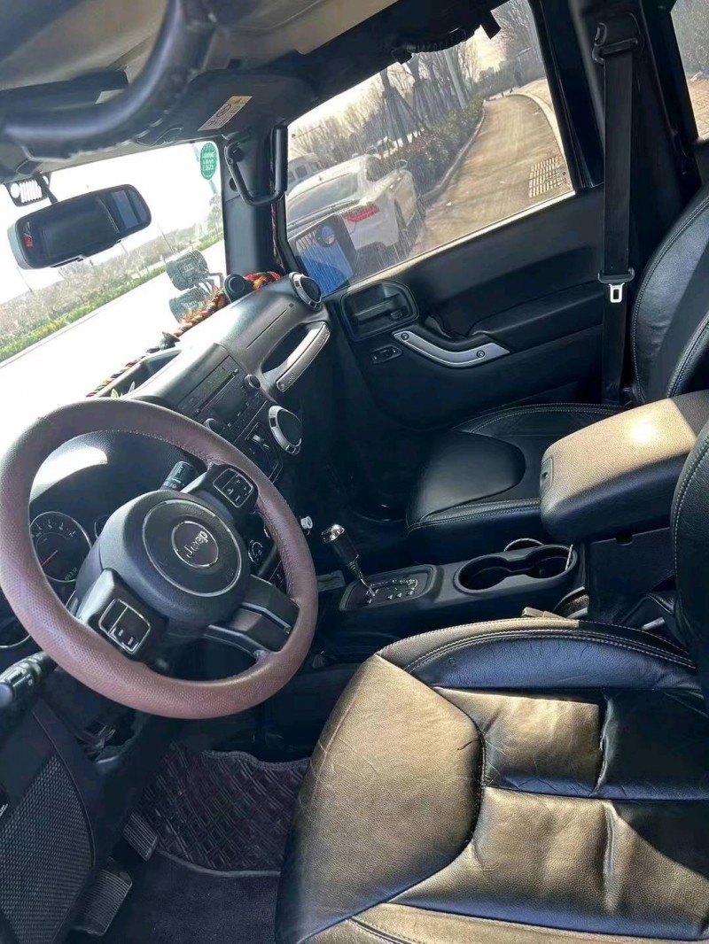 东营14年Jeep牧马人9