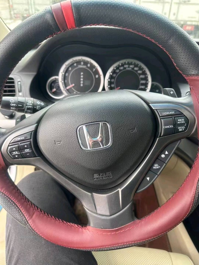 青岛14年本田思铂睿6