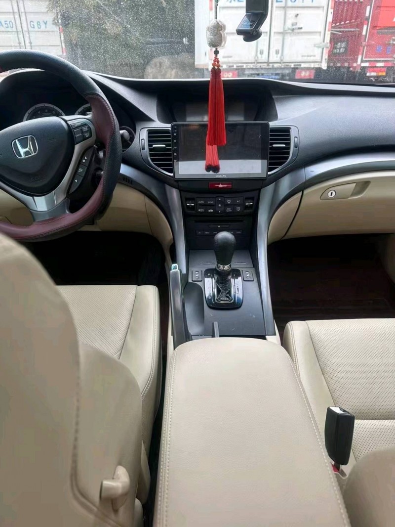 青岛14年本田思铂睿7