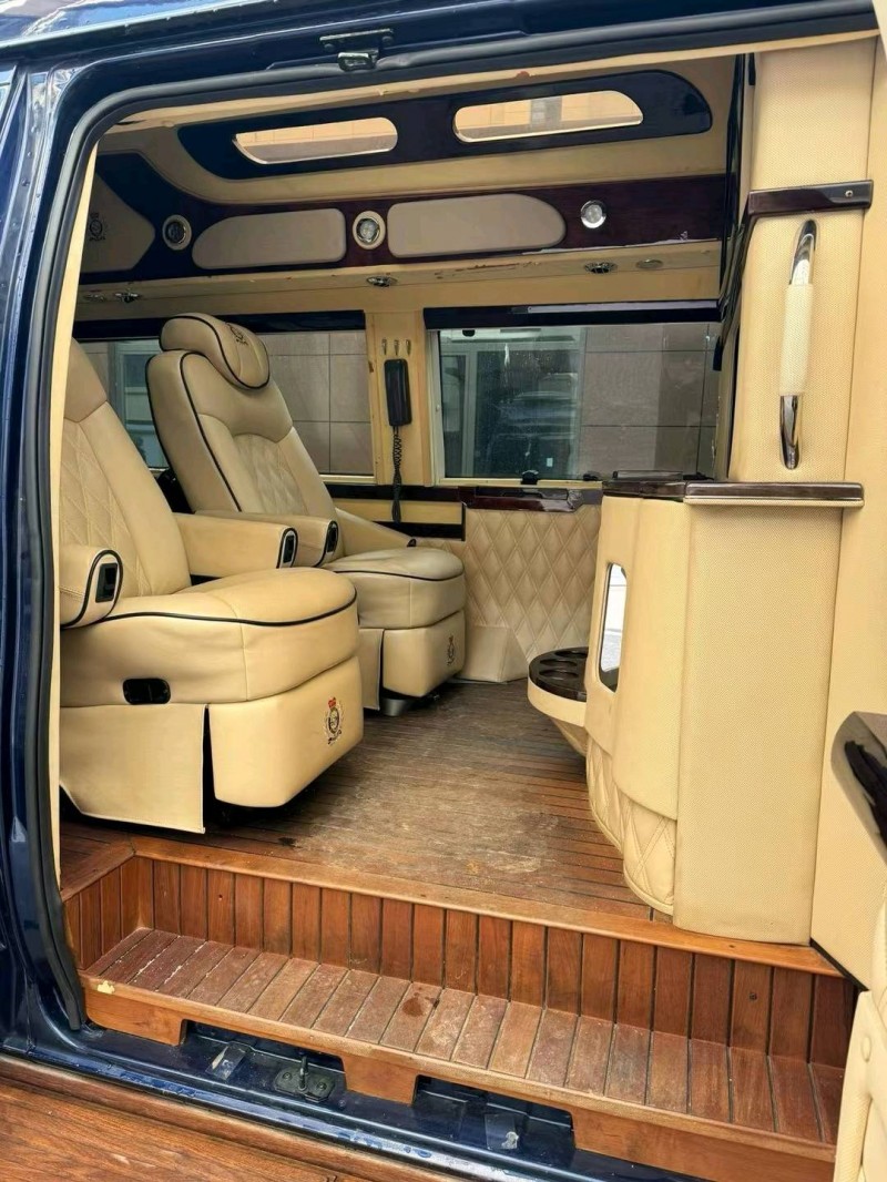 邢台17年福特E3508