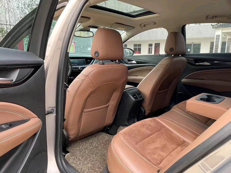 宿迁18年别克君威5