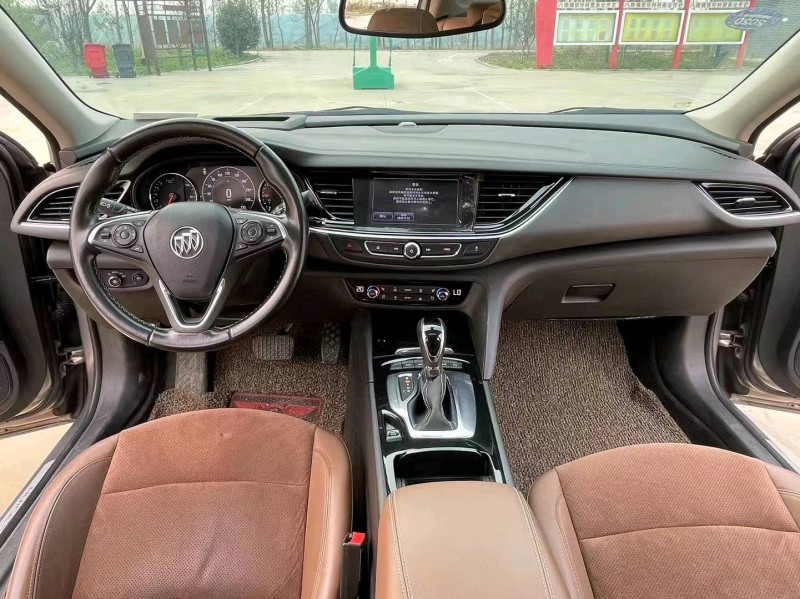 宿迁18年别克君威6