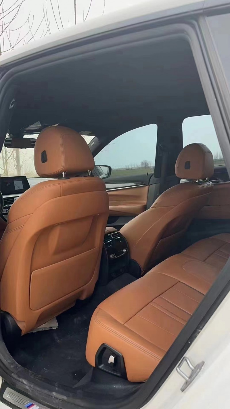 济宁19年宝马6系GT7