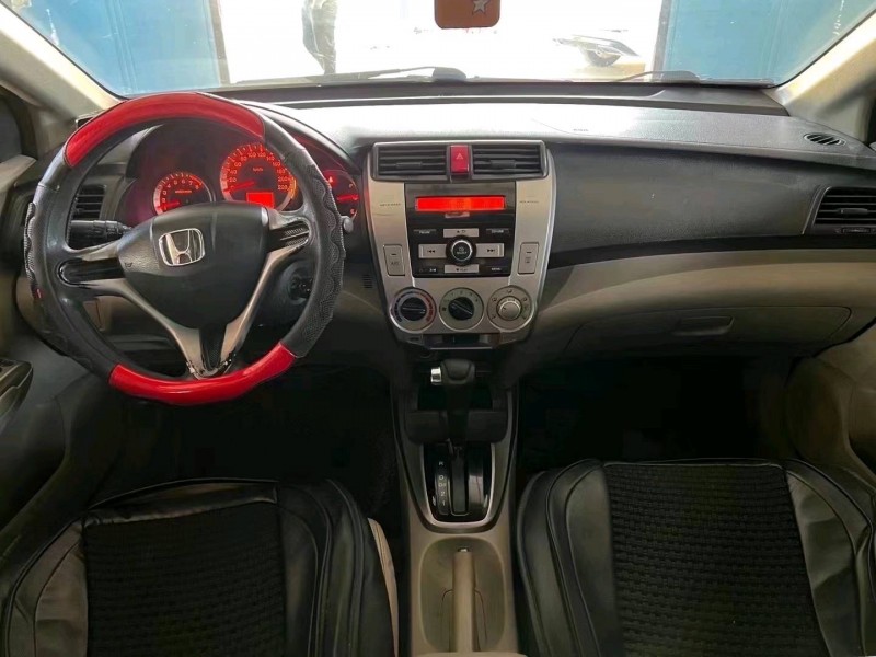 菏泽11年本田锋范5