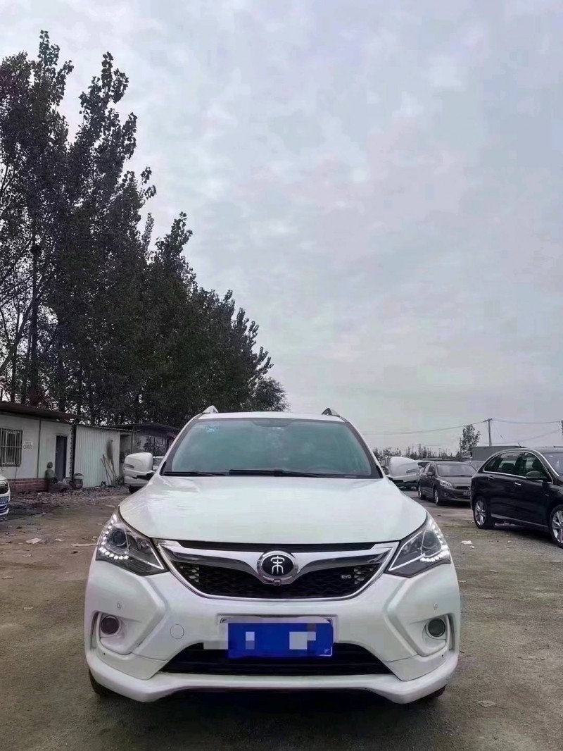 菏泽17年比亚迪宋1