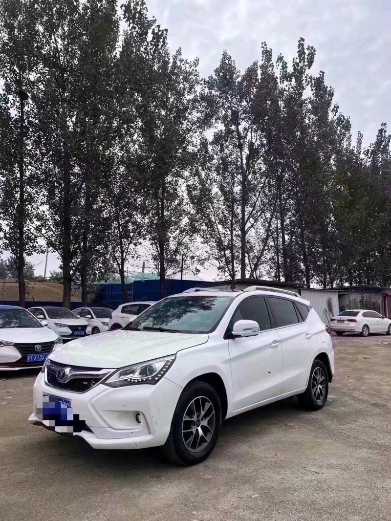 菏泽17年比亚迪宋4