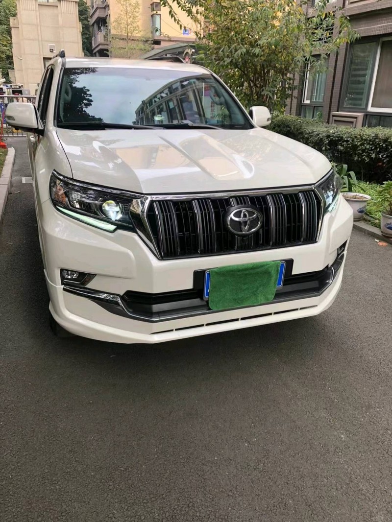 成都20年丰田普拉多2