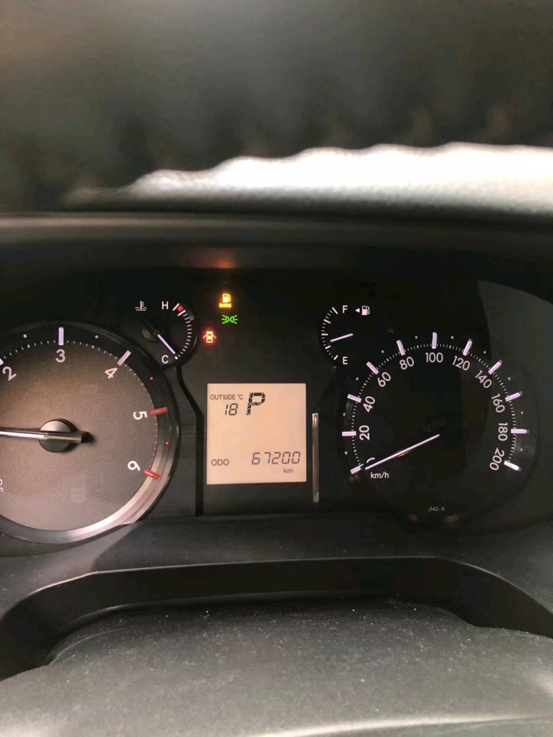 成都20年丰田普拉多4