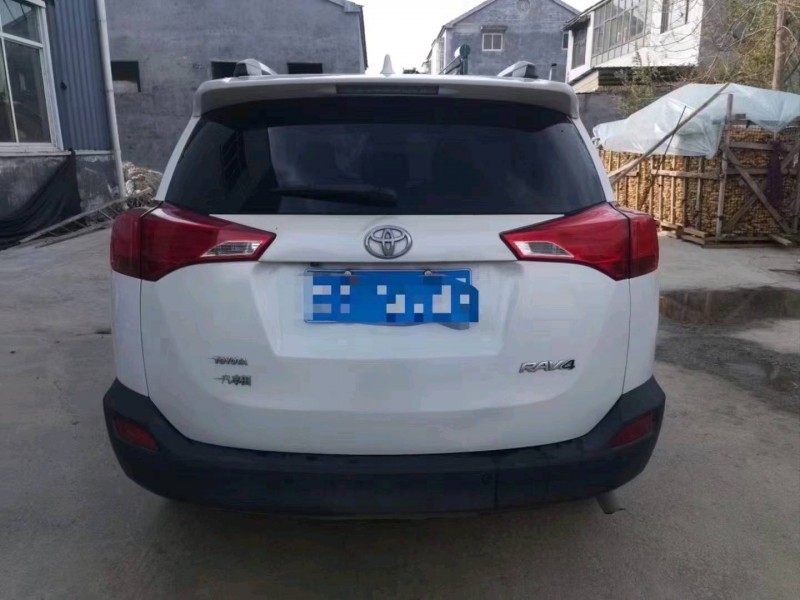 菏泽15年丰田RAV49