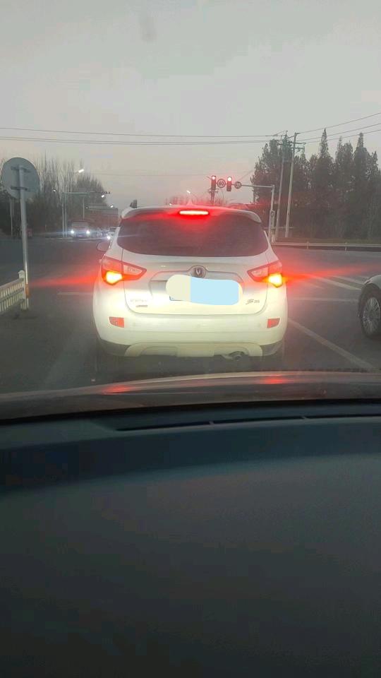 菏泽17年长安汽车CS354