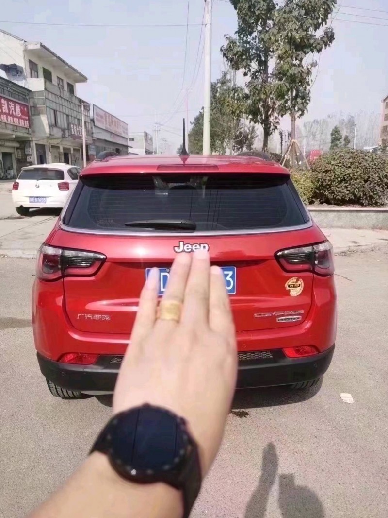 菏泽17年Jeep指南者6