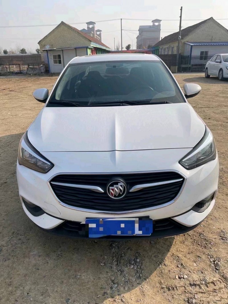 菏泽19年别克凯越1