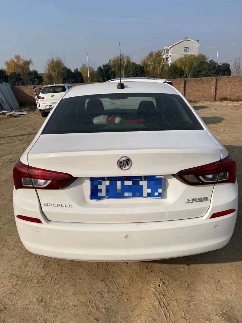 菏泽19年别克凯越2