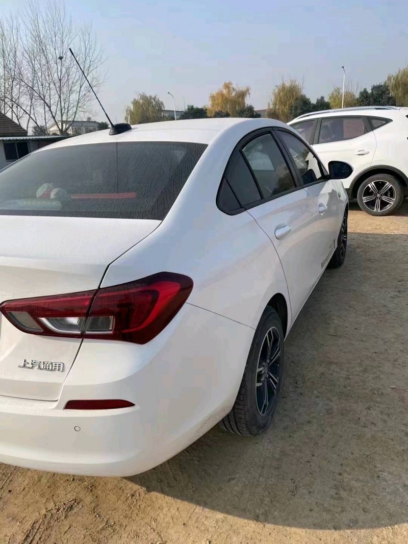 菏泽19年别克凯越7