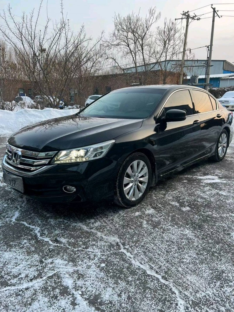 沈阳14年本田雅阁4