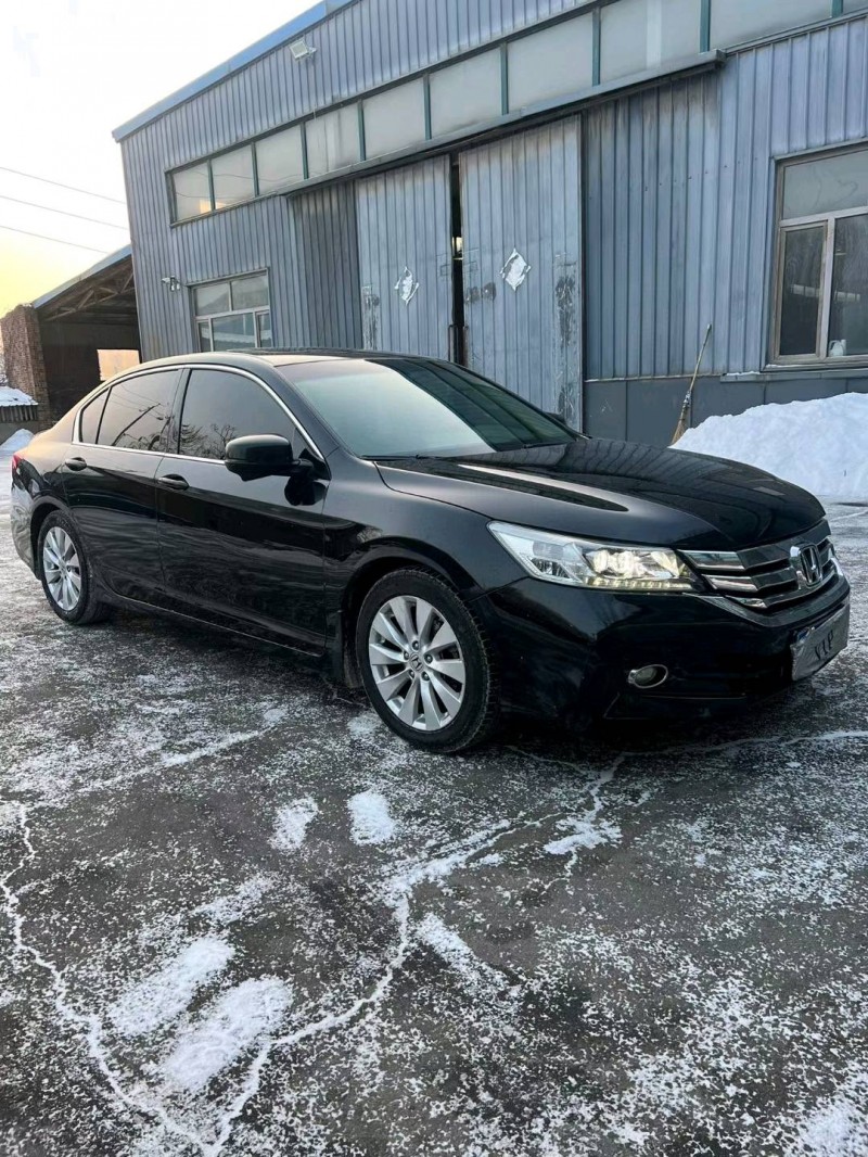 沈阳14年本田雅阁5