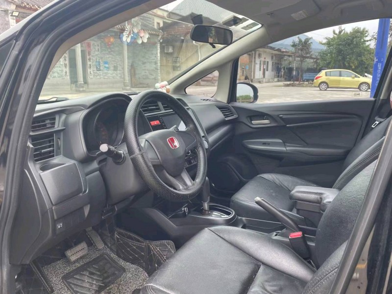 珠海14年本田飞度7