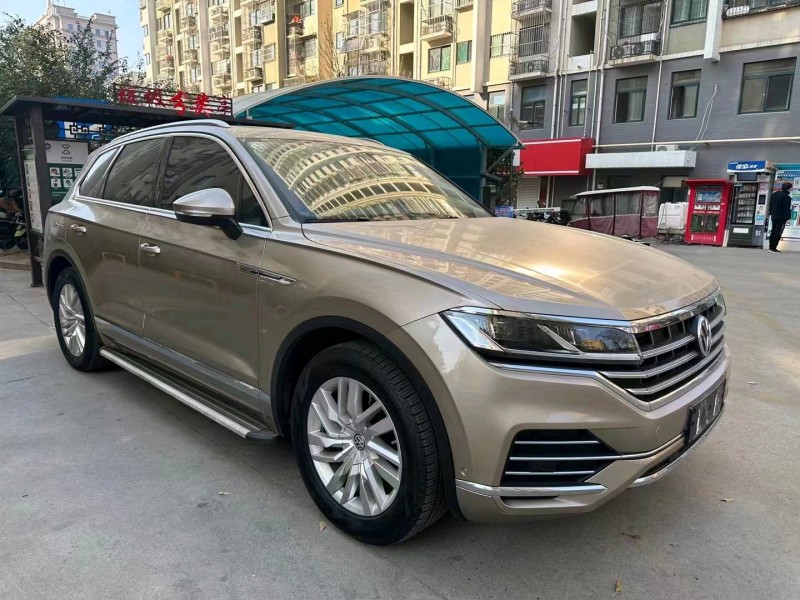 济南18年大众途锐2