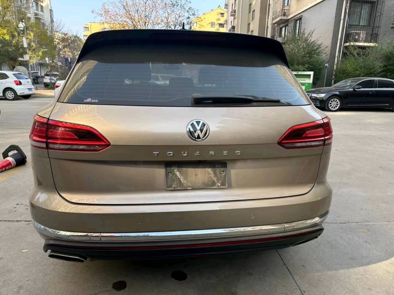 济南18年大众途锐9